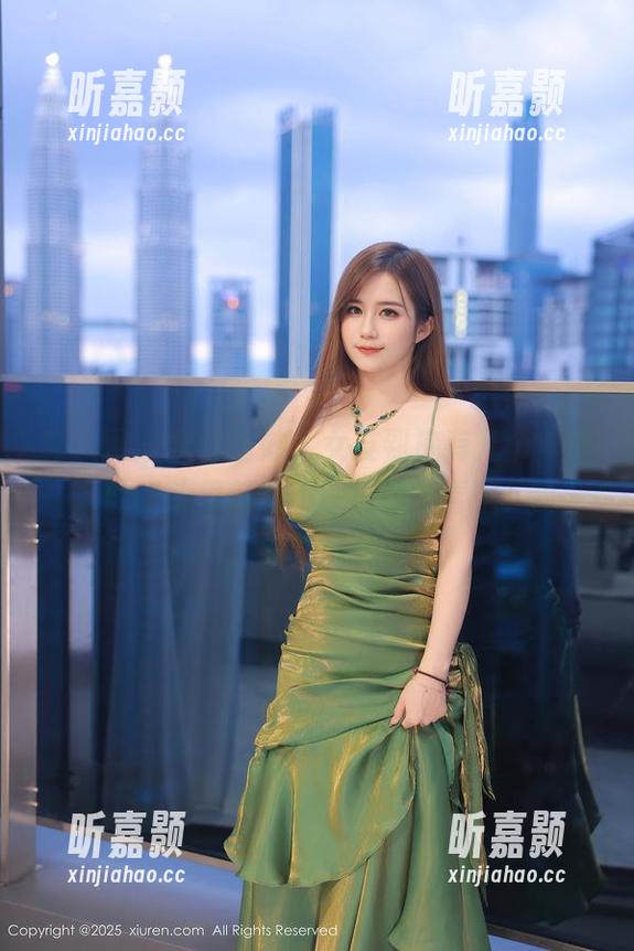 秀人网 - 全套清妙，女友到底有几个？她的镜头里藏着不一样的惊喜呢！