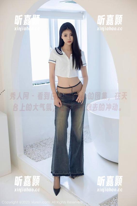 秀人网-白洁Bessie 秀人网 - 看到白洁Bessie的图集,在天台上的大气氛,让我也有想去的冲动。