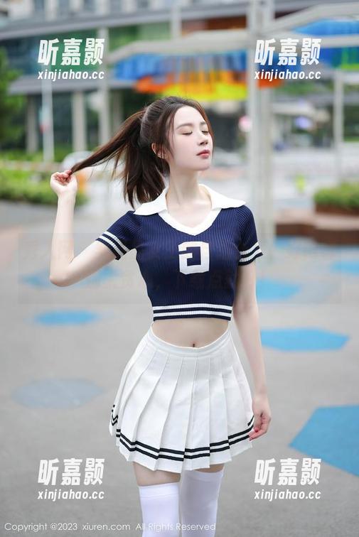 秀人网 - 邹晶晶女王的自拍合集，好内容别太贪心，下载点就好！