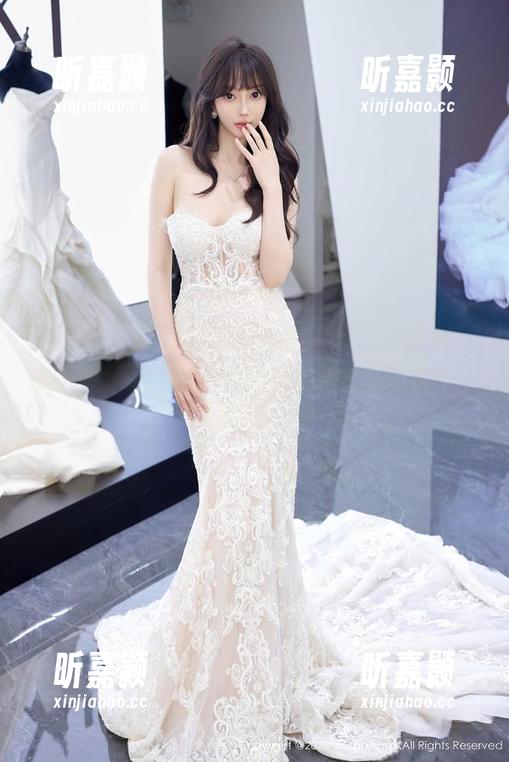 秀人网 - 把韩珊珊的水手服和原图结合，照片里那股自由的气息要让我想要加个号出海！