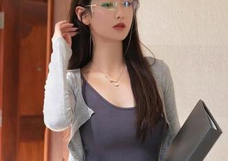 秀人网 – 让人心痒的黄歆苑女友美图，别说我没提醒你！