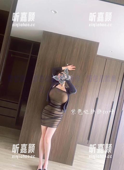 微密圈 - 紫色哒豚豚出新作，图包里的魔力，太吸引人了！