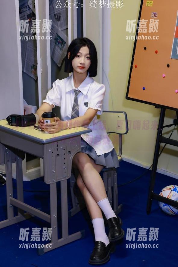 绮梦摄影 - 月月作品上线，夏日嗨起来，快来把这网盘塞满！