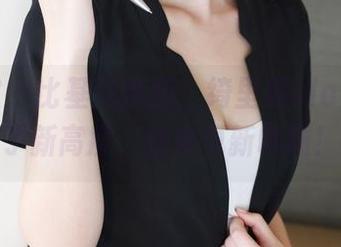 美媛馆 – 比基尼套图，绮里嘉ula又炸出了新高度，快来更新瞧瞧！