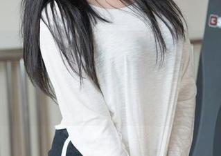 花漾show – 听说原图的不一样，尤妮丝Egg的美腿又来更新，没我想多说的，多看几眼就好。
