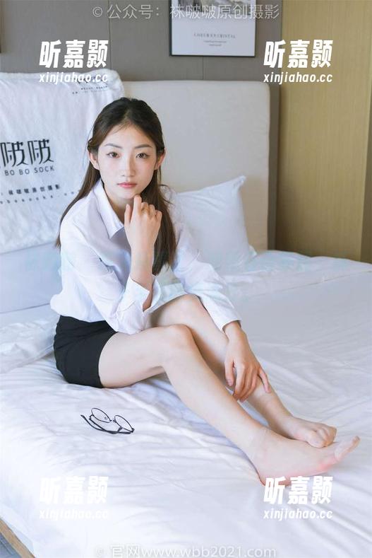 袜啵啵 - 糯米搞事了，迎新春合集图，袜子半脱剧情满分。