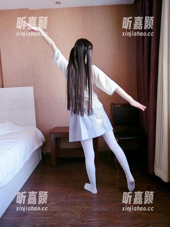 白丝jk的色彩，我仿佛在西尔酱的原图里看到了另一种自己…