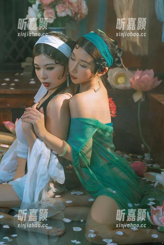 轩萧学姐的旗袍套图，高清到不忍心闭眼！
