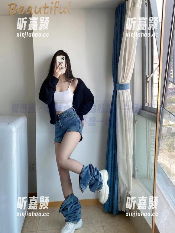 微密圈 - 软妹小九九的私拍：牛仔裤里丝，谁还不想一试？