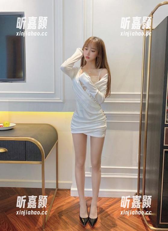 三星级的过期米线线喵自拍，回味无穷的裸露与隐晦