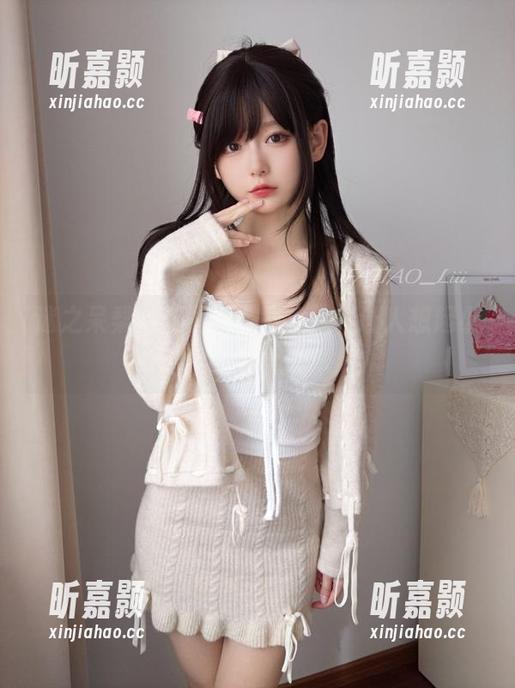 迷之呆梨的红白护士图集，竟让人想起小时候的医学课本！