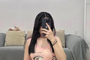 微密圈 – 全套内衣，无缝连接——铁锤姐姐等你下载！
