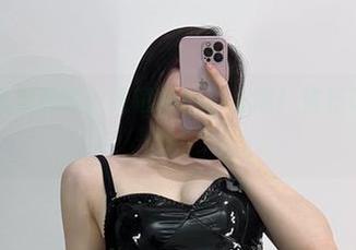 微密圈 – 没想到吧，铁锤姐姐的狐尾！快行动：下载图片！