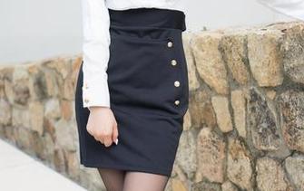 魅妍社 – 黑色真心适合Jenny佳妮，感觉她就像夜里走失的小猫…好吧，有点夸张。
