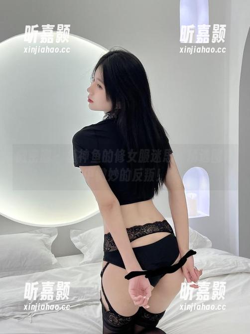 微密圈 - 鱼神鱼的修女服迷思：精选图库中微妙的反叛！