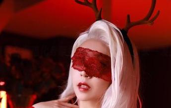 当黑白御猫化身柴郡女神，写真分享来一发！